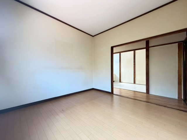 松下住宅貸家の居間・リビング