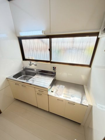 松下住宅貸家のキッチン