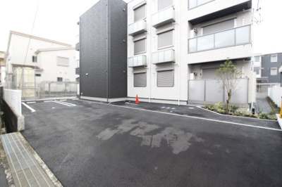 【駐車場】 | シャーメゾン五位堂 | 空き状況は確認が必要です