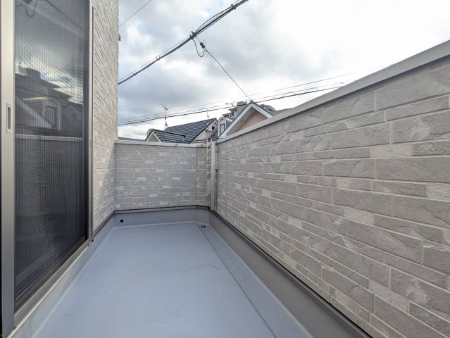 【バルコニー】