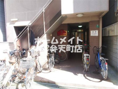 【エントランス】 | ソレイユ磯路 | エントランスです