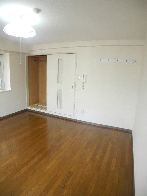 ラ・ビスタⅡの居間・リビング