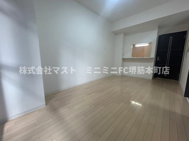 旧ラムール南森町アーバネックスの居間・リビング