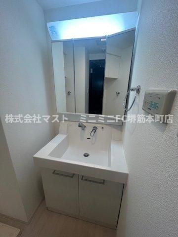 旧ラムール南森町アーバネックスの洗面所