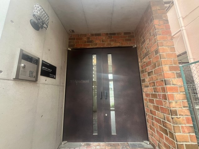 JHアパートメントのエントランス|落ち着いたエントランスです