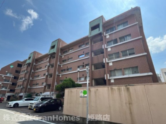 第一青山ハイツの外観