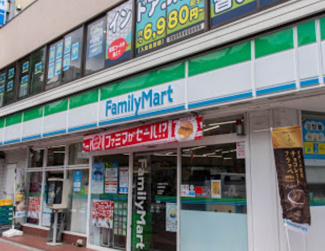 【周辺】 | ファミリーマート 目白駅前店まで551ｍ