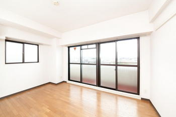 COZYスチューデントジュラクの居間・リビング