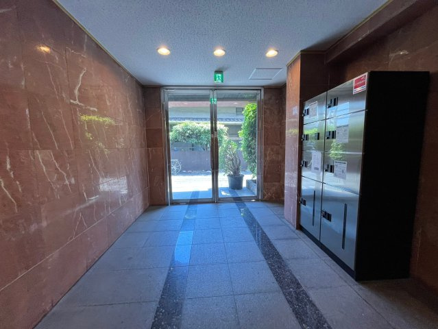 ラ・フォーレ諏訪のロビー|毎日通るロビーはこのようになっています