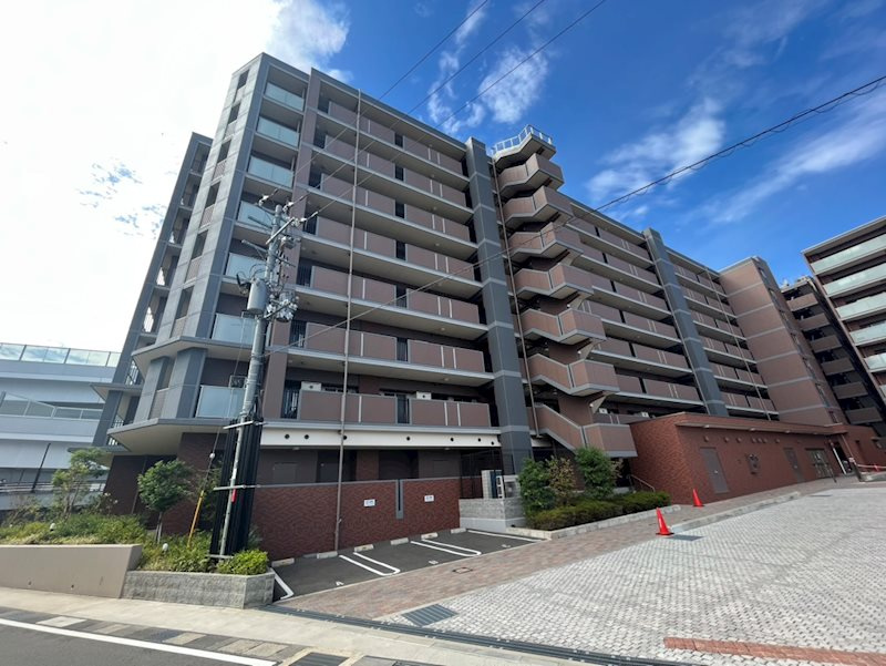 パデシオン長岡京西山天王山駅前の外観