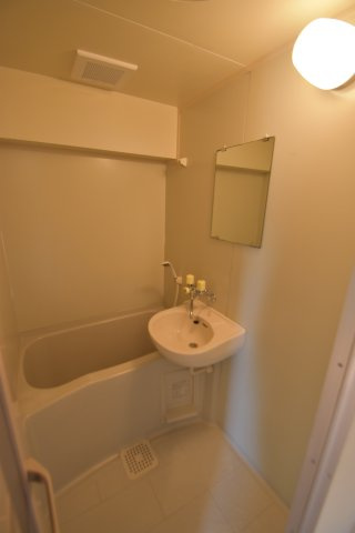 大阪市都島区都島中通３丁目の賃貸マンションの浴室