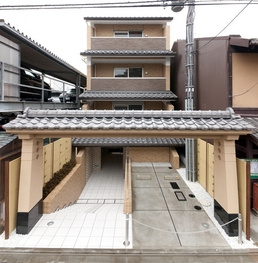 ジョバニ フォーリエの外観