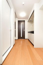 ジョバニ フォーリエの居間・リビング