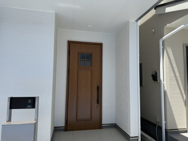 八潮市緑町１丁目新築戸建（緑町第６）のエントランス|エントランス・玄関ポーチ