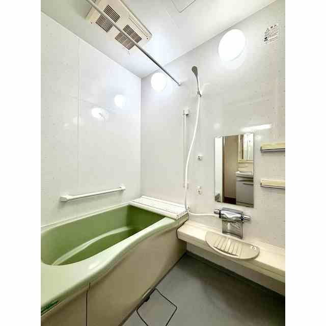 アムール SHINYA の浴室