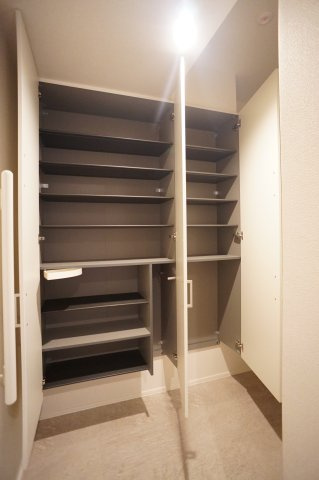 アルフラットの玄関|ゆったり玄関にはゆとりのシューズBOX♪