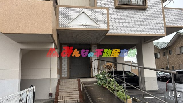 長門石スカイマンションの外観