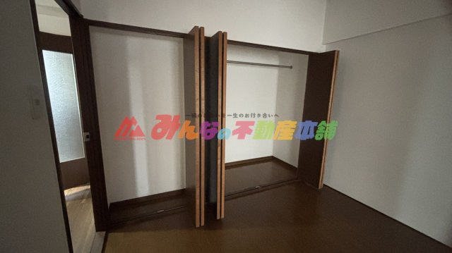 長門石スカイマンションの収納
