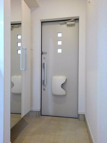 マンス　シャンの玄関|玄関です