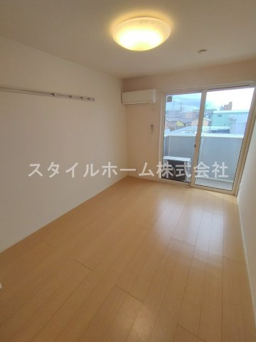 ハイム杉山Ａ棟の居間・リビング