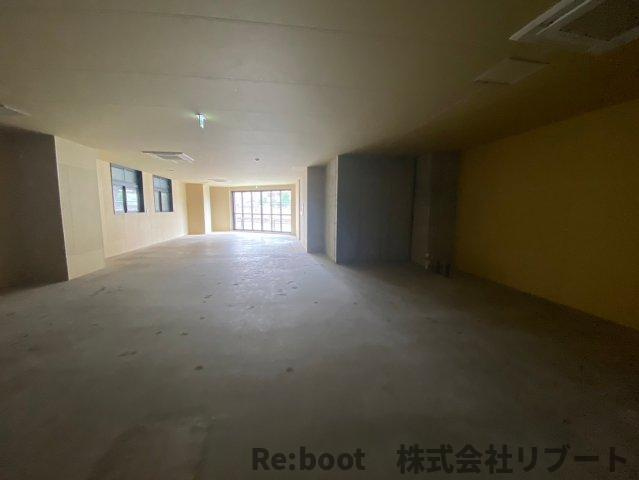 松栄ビル弐号館 のロビー