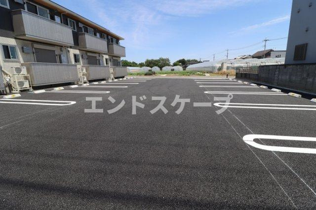 D-ROOM醒の駐車場|高崎、前橋、伊勢崎エリアのお部屋探しはエンドスケープまで！お客様の理想お聞かせ下さい♪