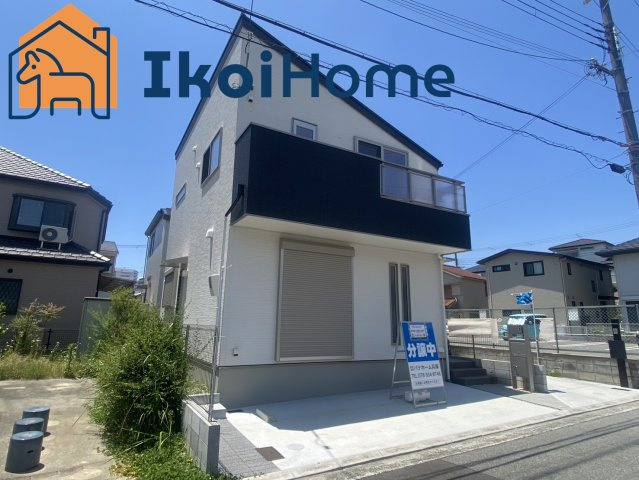 明石市朝霧町3丁目　新築戸建の駐車場|物件・当店の最寄駅まで無料送迎！最短10分で指定場所へお迎えに向かいます！お問い合わせください！