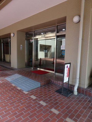 本郷真砂坂ハイツのエントランス