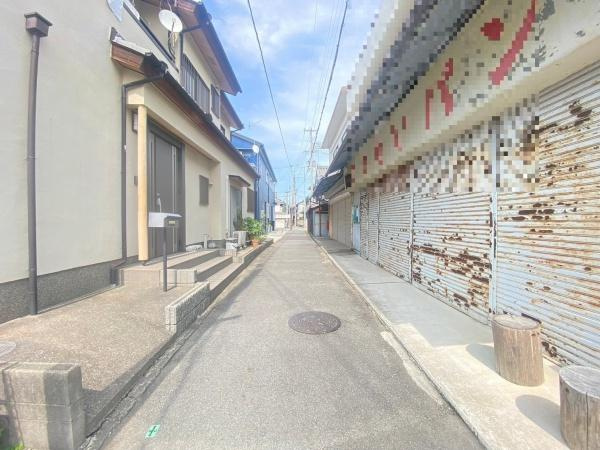海南市日方　土地の前面道路含む現地写真