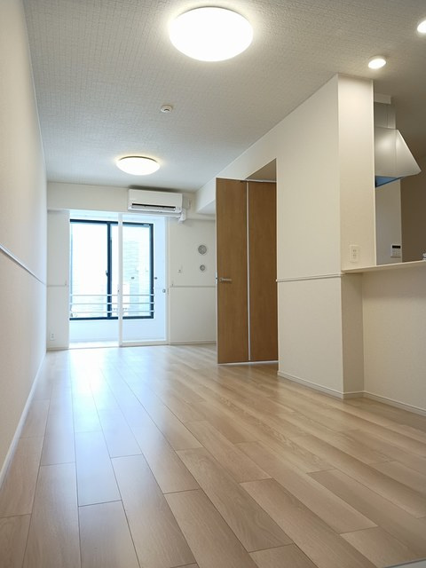 グランドール東金Ⅱの居間・リビング