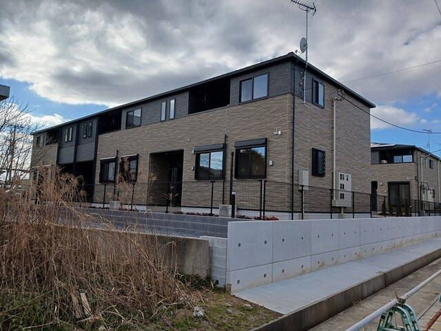 グランドール東金Ⅲの外観