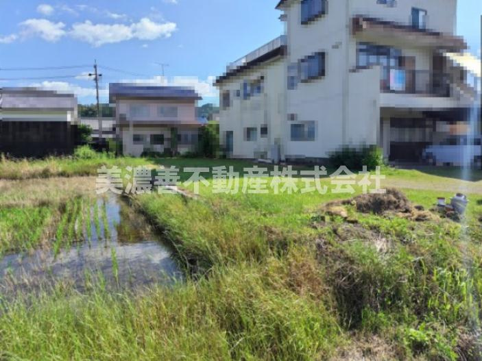６３４２９　岐阜市太郎丸北郷土地の外観