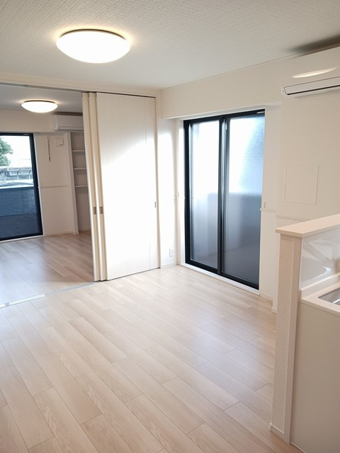 グレースコート10の居間・リビング