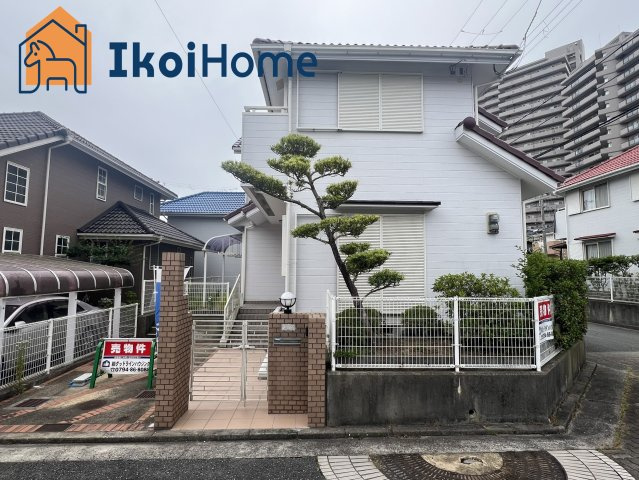 神戸市西区樫野台5丁目　中古一戸建の外観|敷地面積広い。設備周辺環境充実。簡易外構工事でもう1台駐車可能。