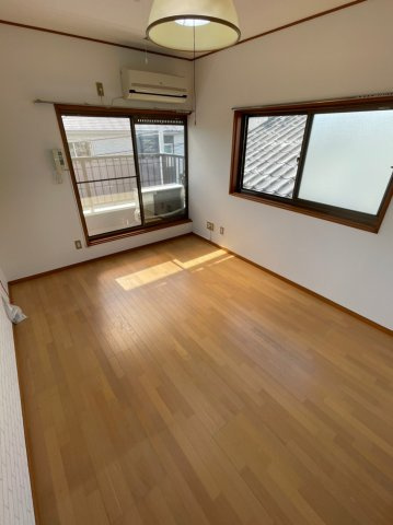 総持寺駅前戸建の寝室