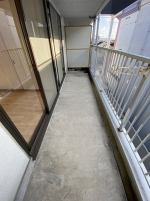 【バルコニー】 | グランパティオ軽里