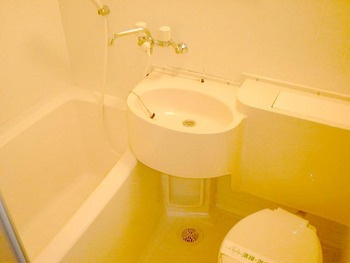 DETOM-1今出川通の浴室