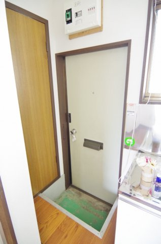明るい玄関です