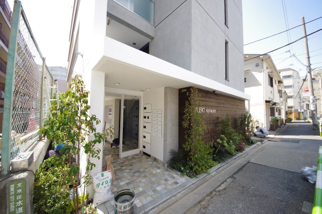 【エントランス】