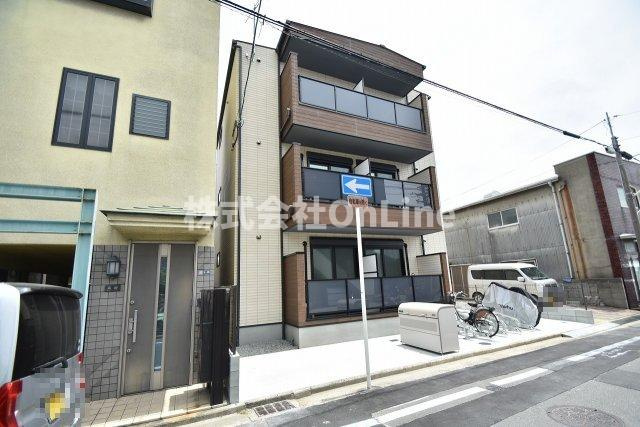 D porta Alegriaの外観