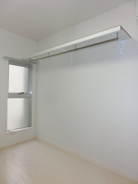 カーナハイツの居間・リビング