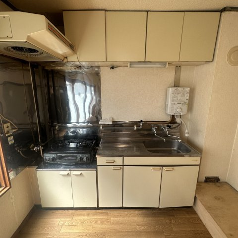 新町アパート高砂４丁目のキッチン
