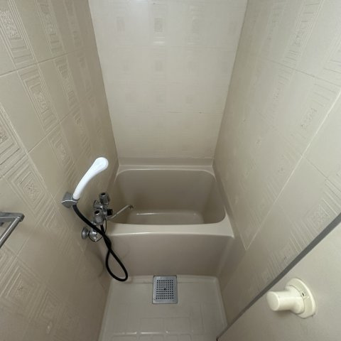 新町アパート高砂４丁目の浴室