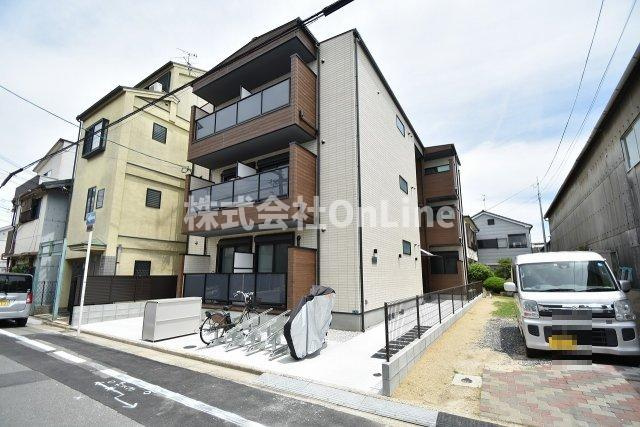 D porta Alegriaの外観