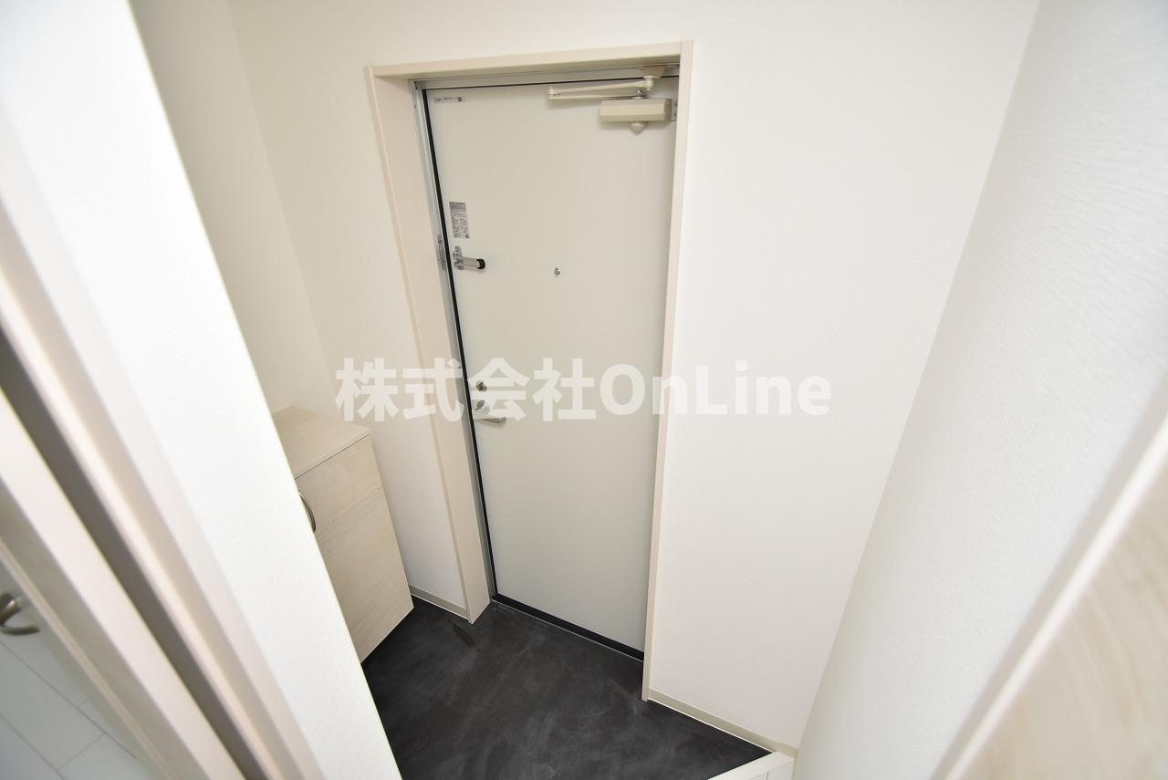 D porta Alegriaの玄関