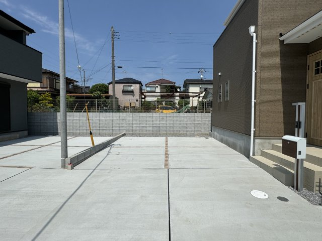流山市野々下６丁目新築戸建（第10野々下）の駐車場|2号棟駐車スペース・並列２台駐車可