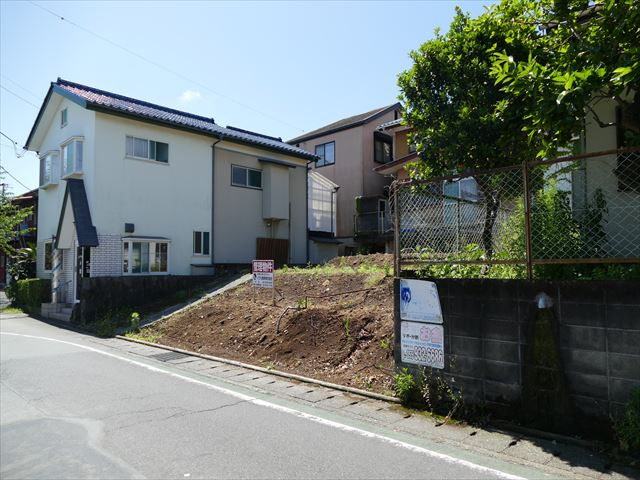 川奈　水無田　売土地の前面道路含む現地写真