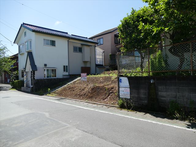 川奈　水無田　売土地の前面道路含む現地写真