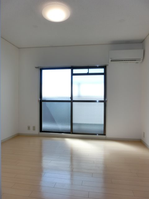 DOMAINE新町の居間・リビング
