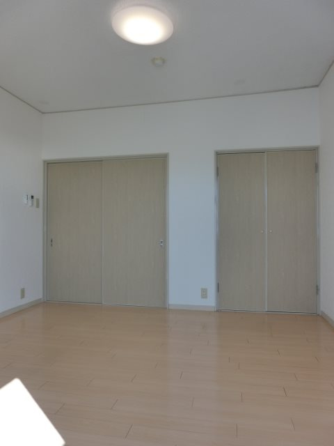 DOMAINE新町の居間・リビング